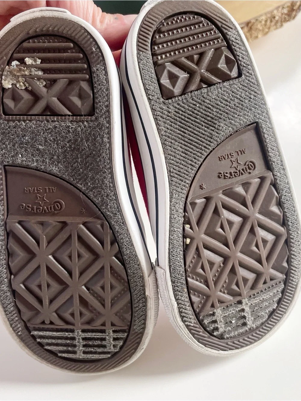 Converse Red Low Top Sneakers | Toddler Size 7